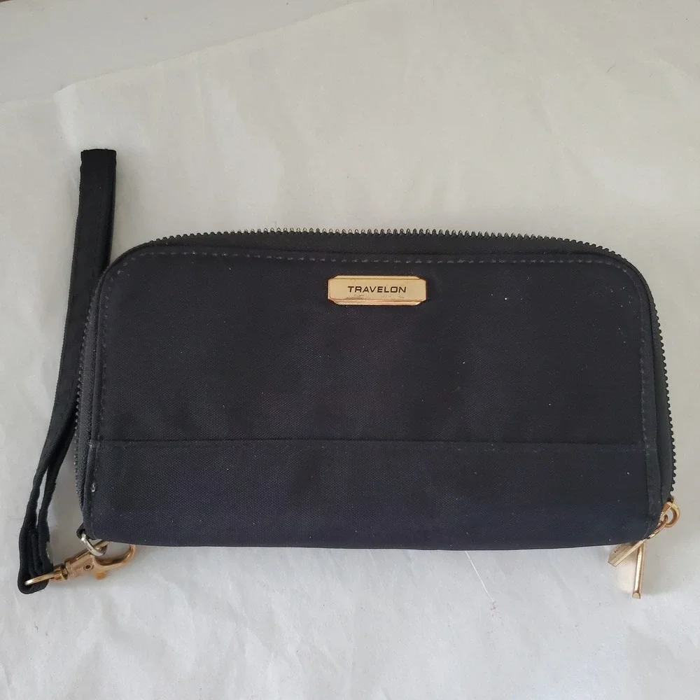 Travelon Black Nylon RFID Blocking Double Zip Wristlet Wallet Gold Hardware